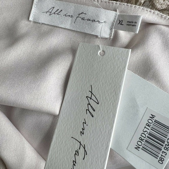 All in Favor ISABELLA Neutral Beige Snakeskin Short Sleeve Wrap Dress XL NWT - Picture 10 of 14